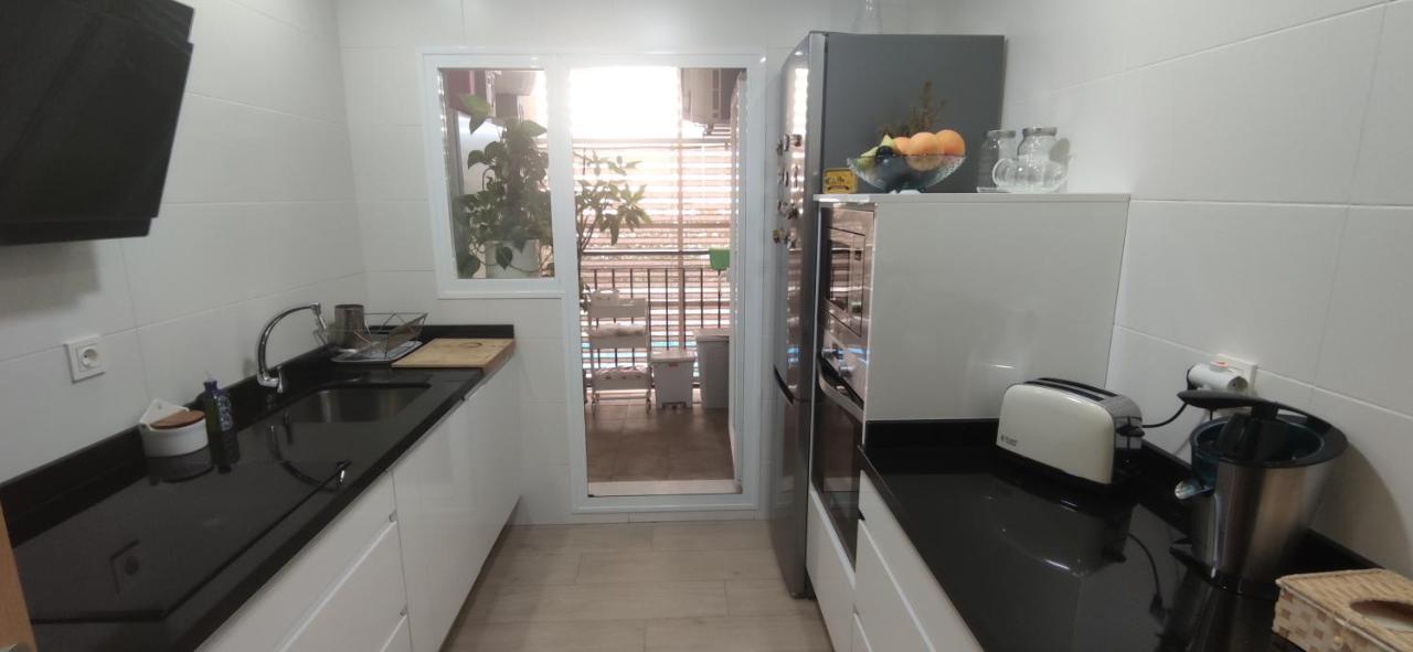 Se Alquila Habitacion Muy Luminosa Con Bano Privado En Apartamento Compartido 林孔-德拉维多利亚 外观 照片