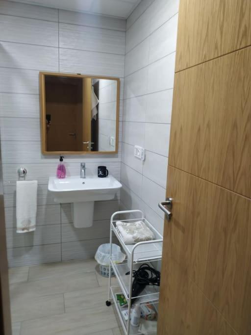 Se Alquila Habitacion Muy Luminosa Con Bano Privado En Apartamento Compartido 林孔-德拉维多利亚 外观 照片